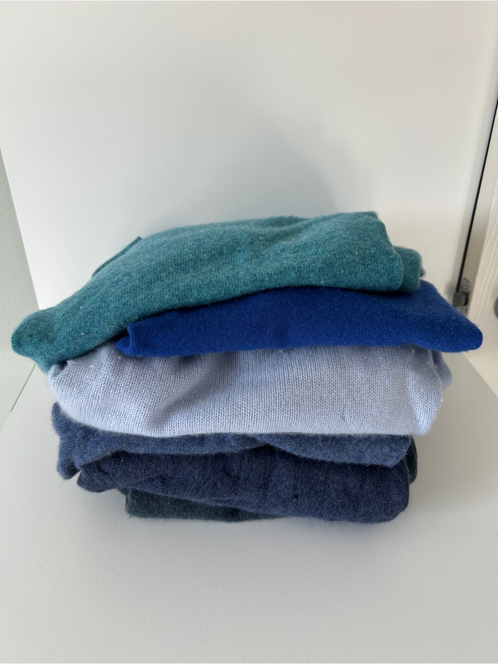 DIY - Bundle of 100% Cashmere Sweaters - Shades of Blue